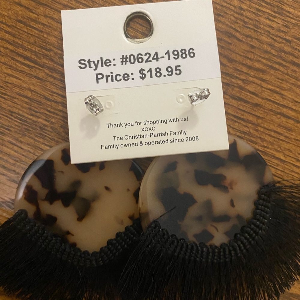 Tortoise Shell Earrings - Picture 2 of 2